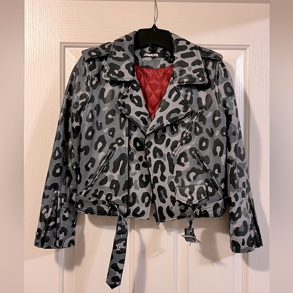 MadeMeNYC Jackets & Blazers - MadeMe NYC *Rare* Genuine Leather Jacket